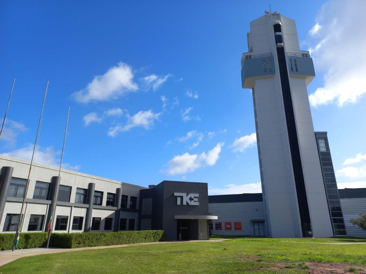 tk-elevator-anuncia-investimento-de-r-16-milhoes-na-fabrica-de-guaiba-bd5cd (1)